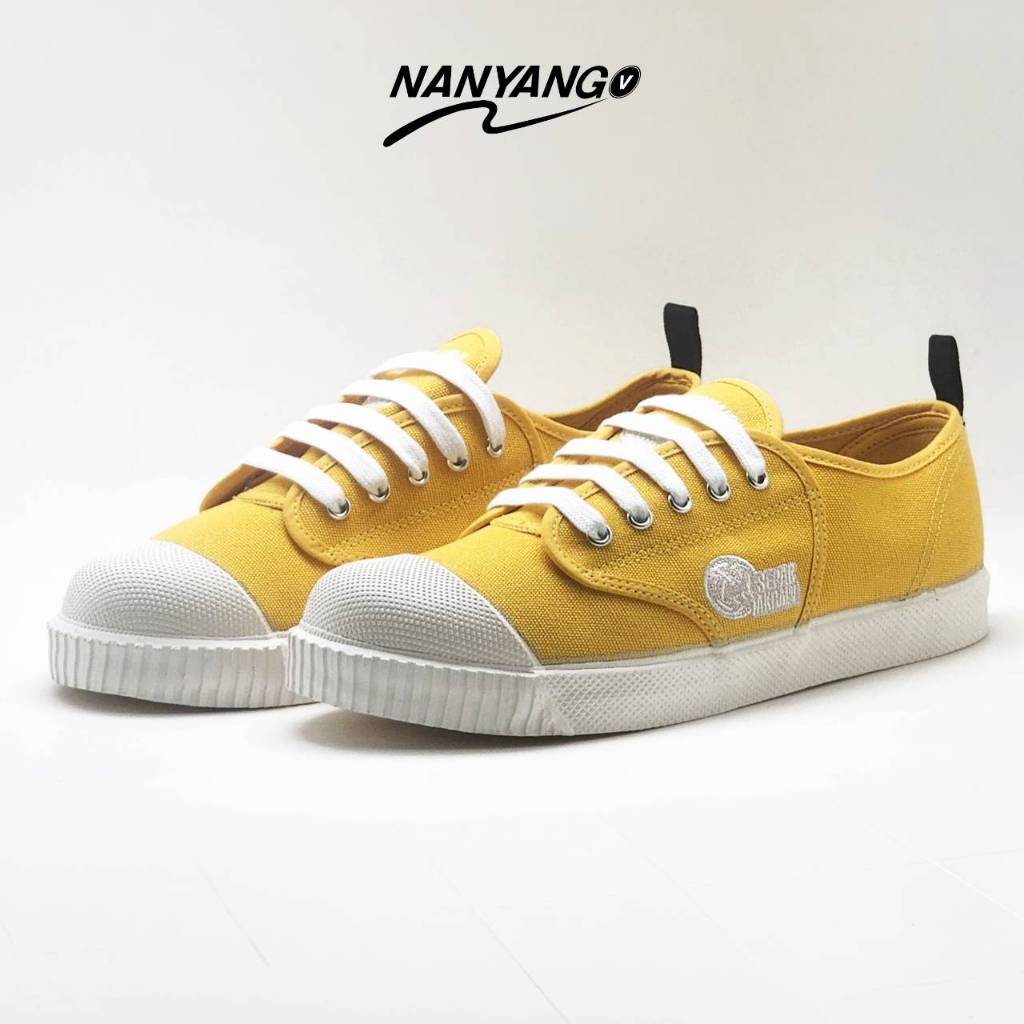 Nanyang V6 Special Edition Kasut Sepak Tak V6 Limited Edition