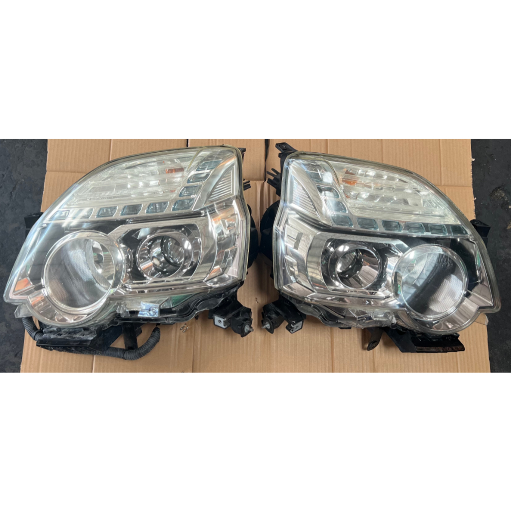 NISSAN X-TRAIL NT31 T31 โคมไฟหัวหน้า