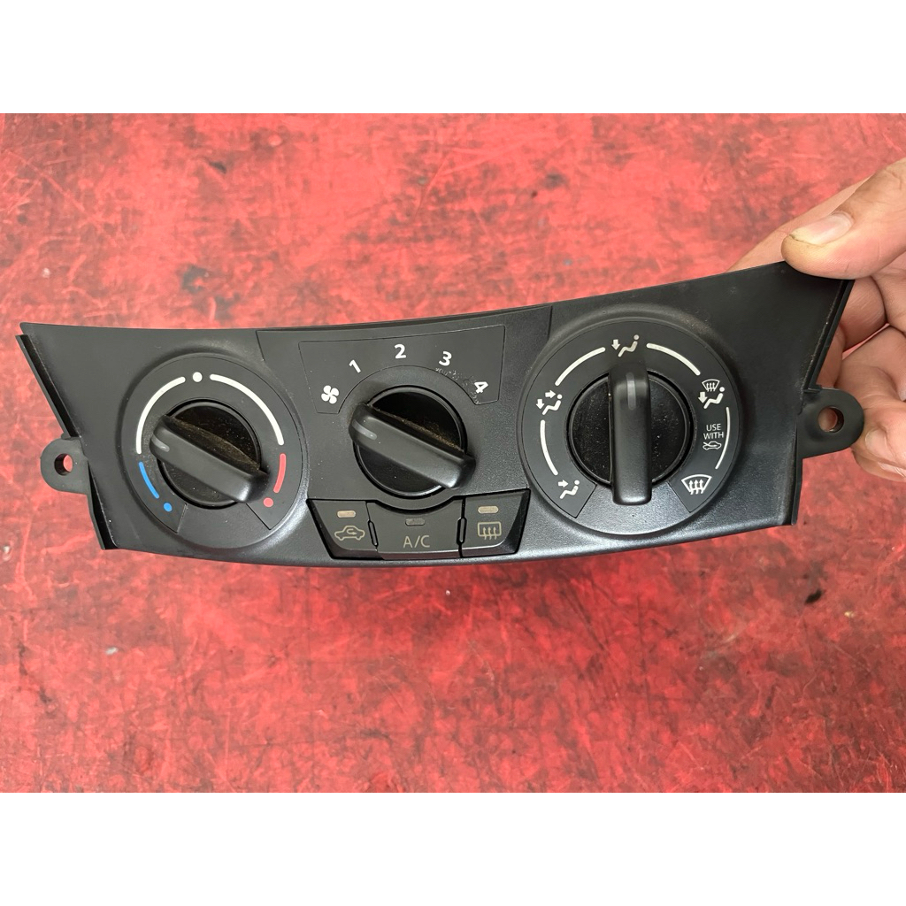 ตัวควบคุม Suzuki Swift Aircond สําหรับ ZC82S K14B