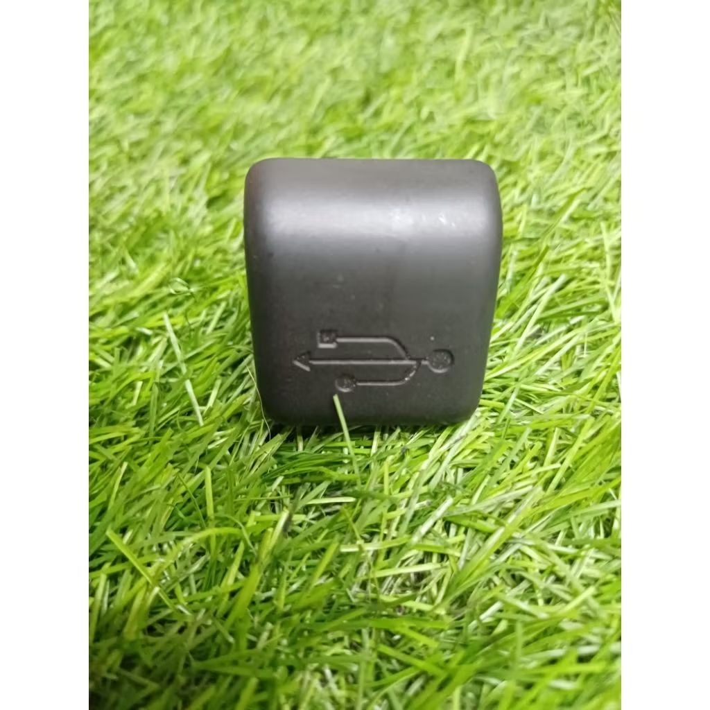 PEUGEOT 308 408 ARM REST BOX USB SOCKET 96739026XT