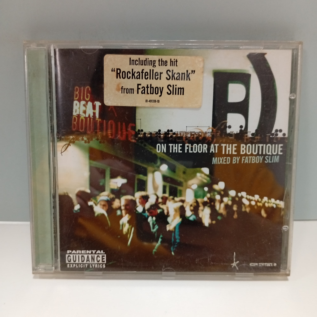 U311-8 CD TERPAKAI [ FATBOY SLIM - ON THE FLOOR AT THE BOUTIQUE ] ซีดี U311-8