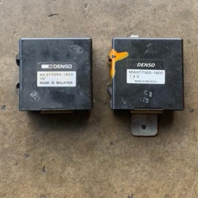 PROTON PERDANA/WIRA/WAJA/ISWARA DENSO AIRCOND THERMO AMP (MA077300-1800 12V)
