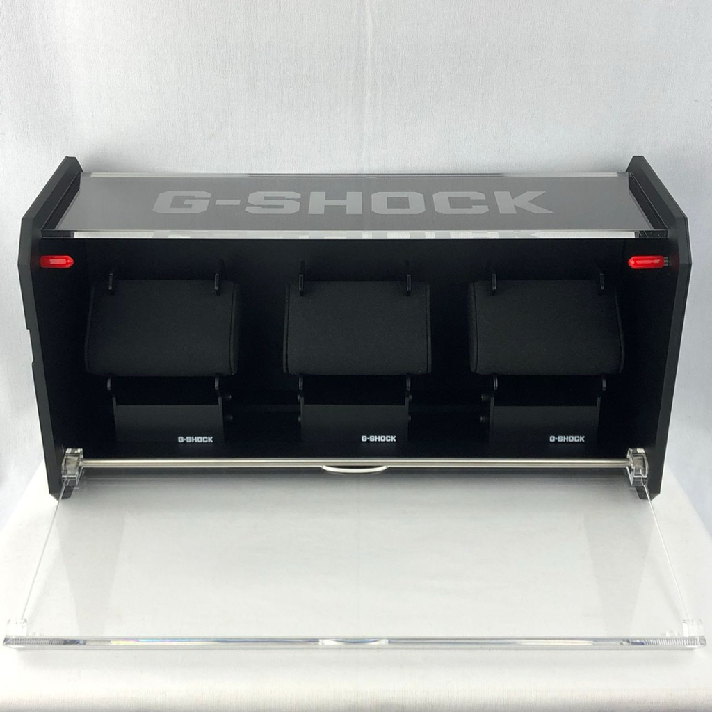 CUSTOMIZED G-SHOCK PREMIUM 3-SLOT METAL DISPLAY CASE