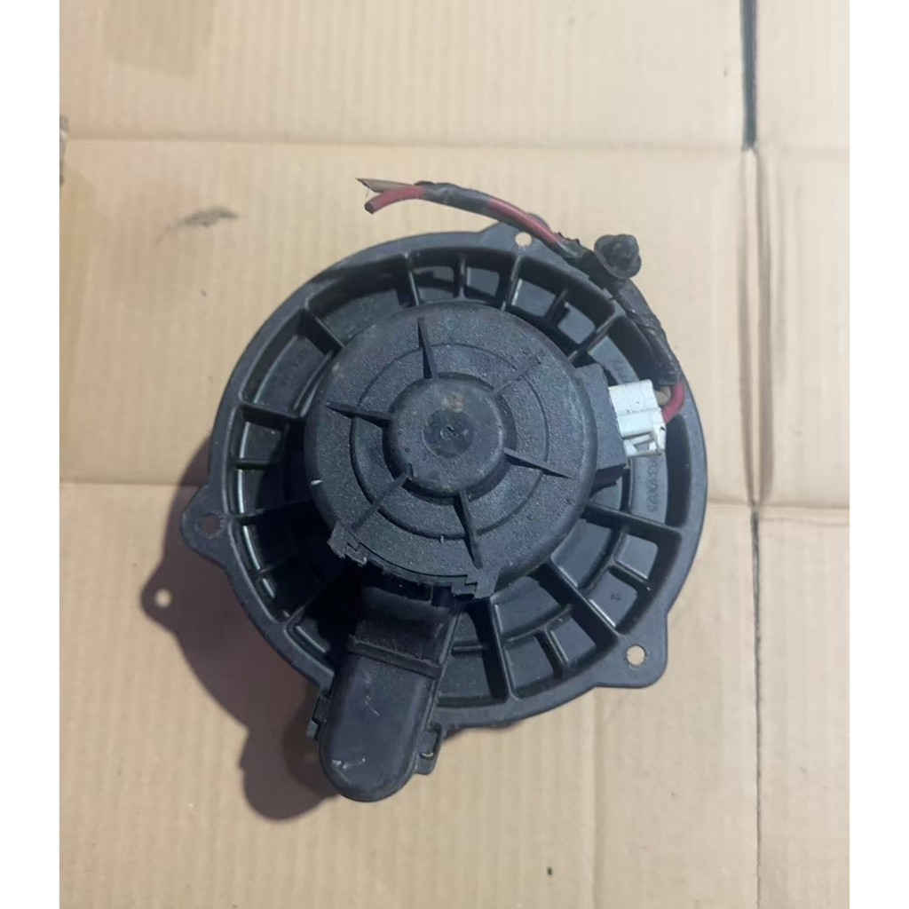 BLOW MOTOR FIT สําหรับ HYUNDAI I10 AIR COND BLOWER MOTOR (ใช้ครั้งเดียว BERFUNGSI BAIK)