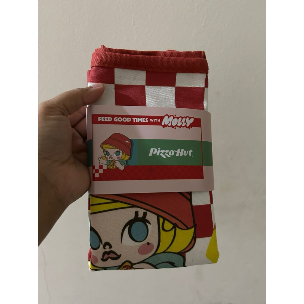 PIZZA HUT X POP MART MOLLY BAG