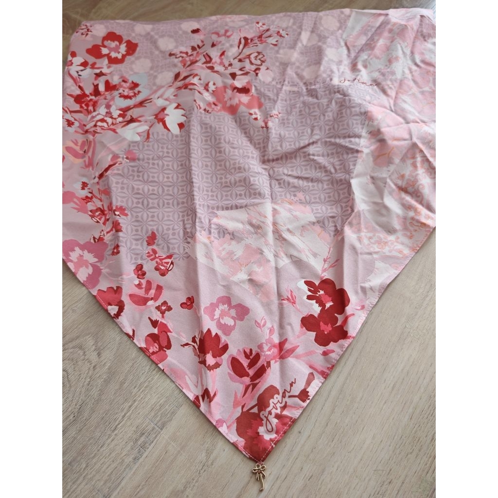 Prelove pomfret jovian field 45