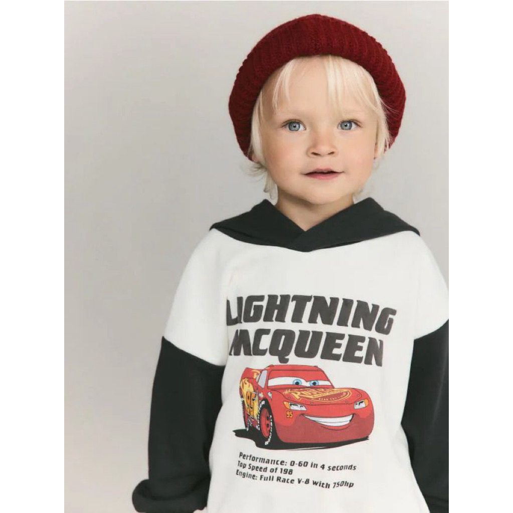 DISNEY LIGHTNING MCQUEEN SWEATSHIRT