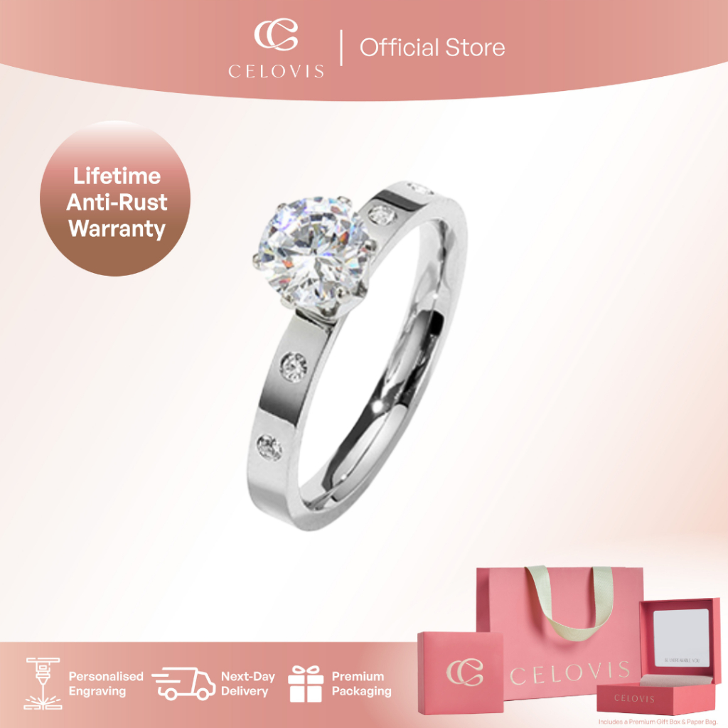 CELOVIS Arwen White Zirconia ใน Round Brilliant Cut Solitaire atop Single Band แหวนเงิน