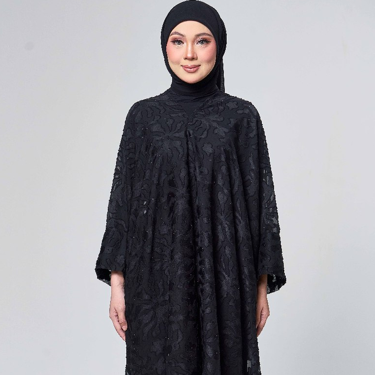 VICTOREA KAFTAN โดย YNALEE