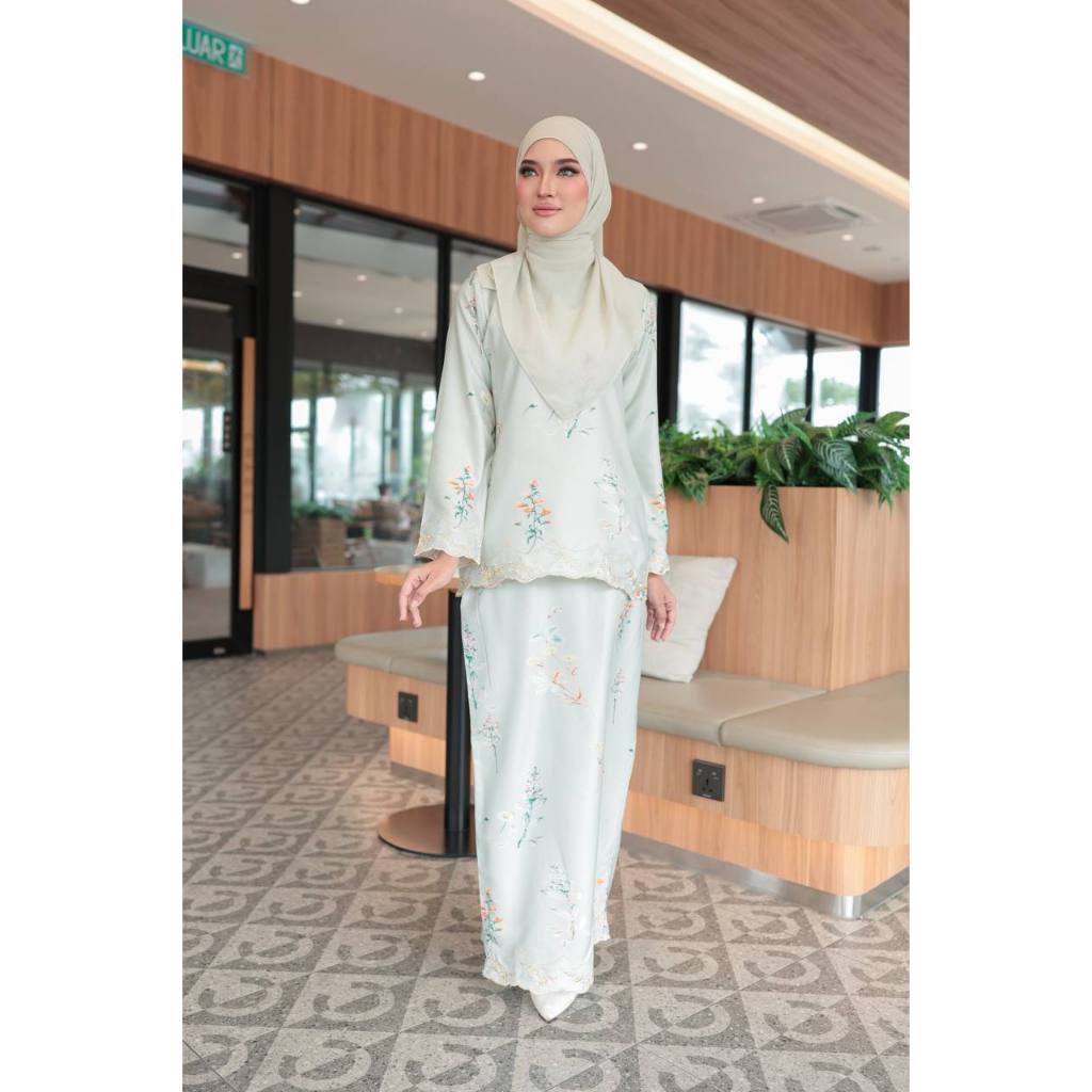 KURUNG KEDAH MONIKA WOVEN EMBROIDERY