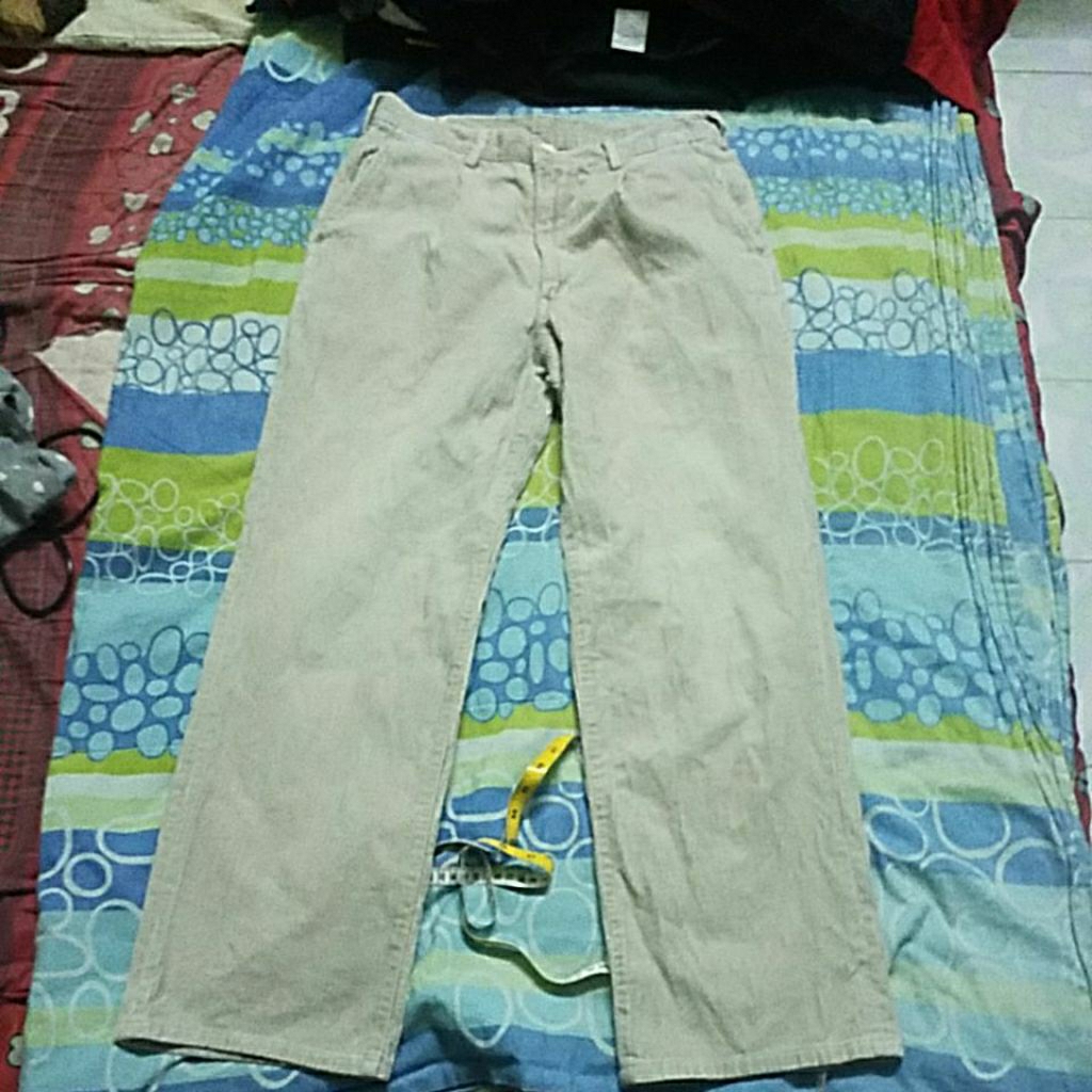 EDWIN CODUROY BAGGY PANT SIZE 31X38.5 INCH KAKI 9 INCH