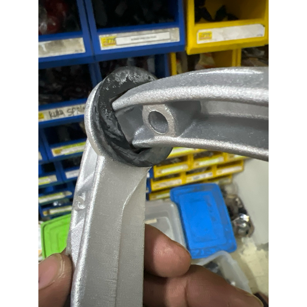 Vespa Classic Rubber Lower Paddle Brake สําหรับ Vespa Excel, PS 150, PX & LML