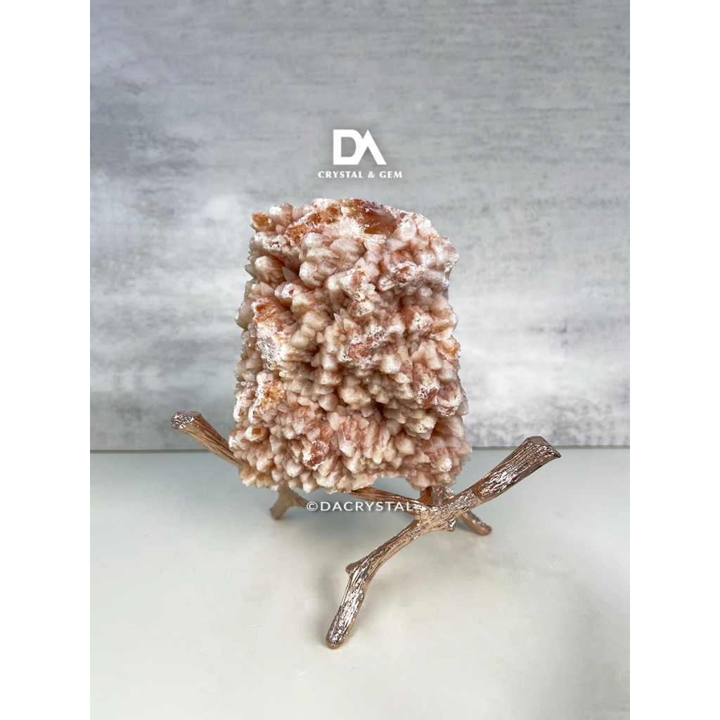DA CRYSTAL GEODE PILLAR จอแสดงผลคริสตัลคริสตัล (A5)