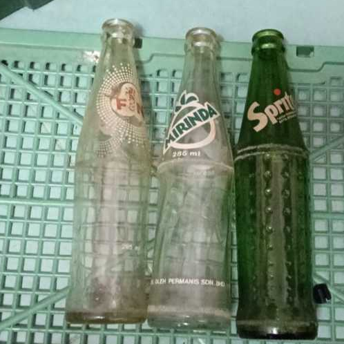 ชุดขวดแก้ว 3 ขวด f&n,mirinda,sprite vintage 80s