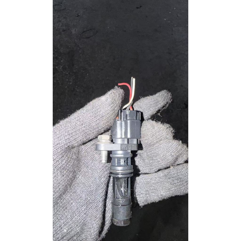 Nissan Urvan E26 NV350 2.5cc เซ็นเซอร์ลูกเบี้ยว Nissan Urvan E26 NV350 (มือสอง)
