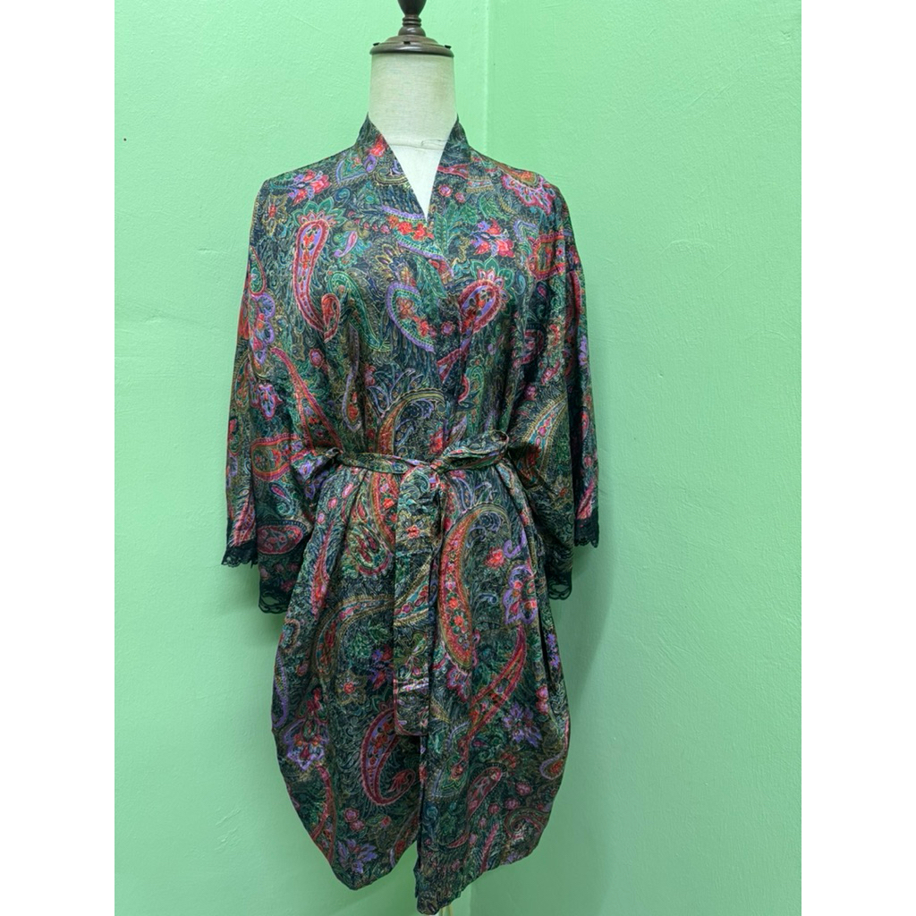 NR66 เสื้อคลุมกลางคืนที่ละเอียดอ่อน