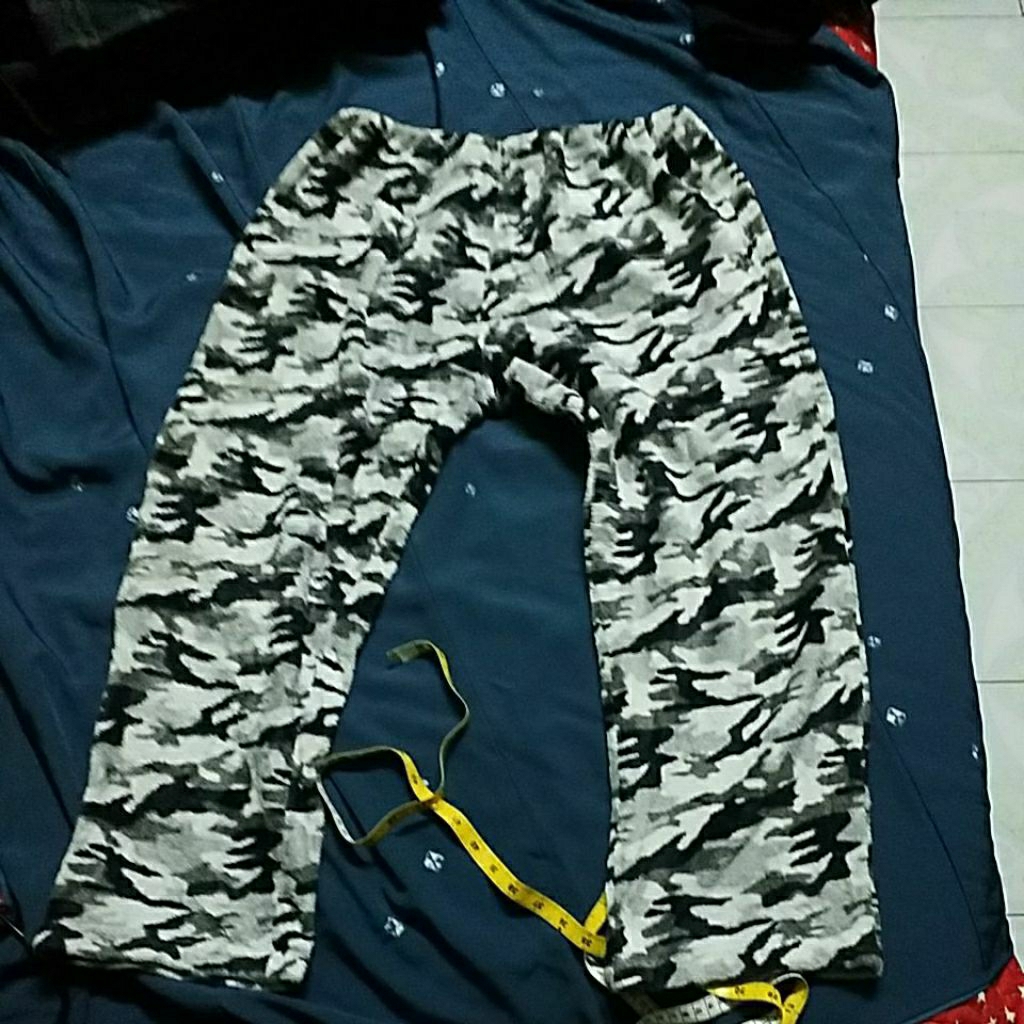 SWEATPANT JOGGER CAMOUFLAGE SUZE 28 40X35 INCH