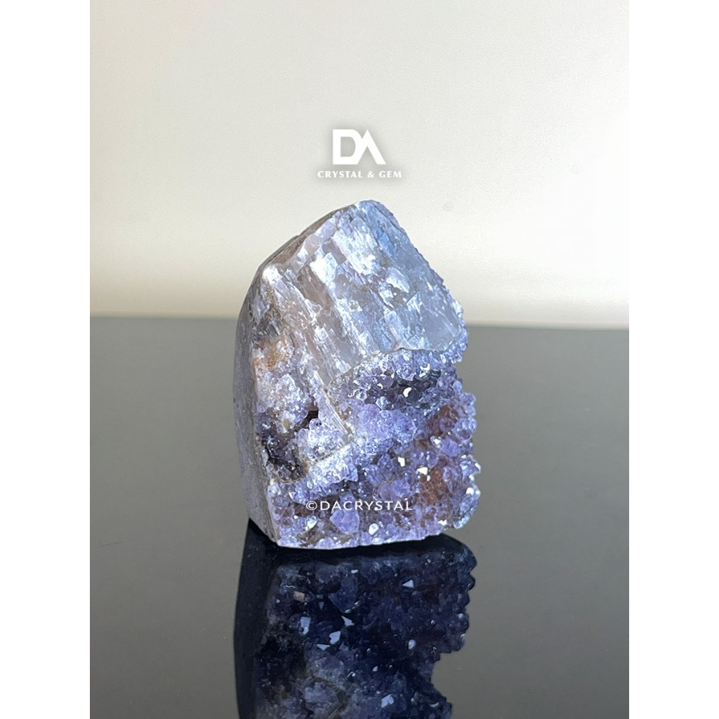 DA CRYSTAL GEODE PILLAR จอแสดงผลคริสตัลคริสตัล (E42)