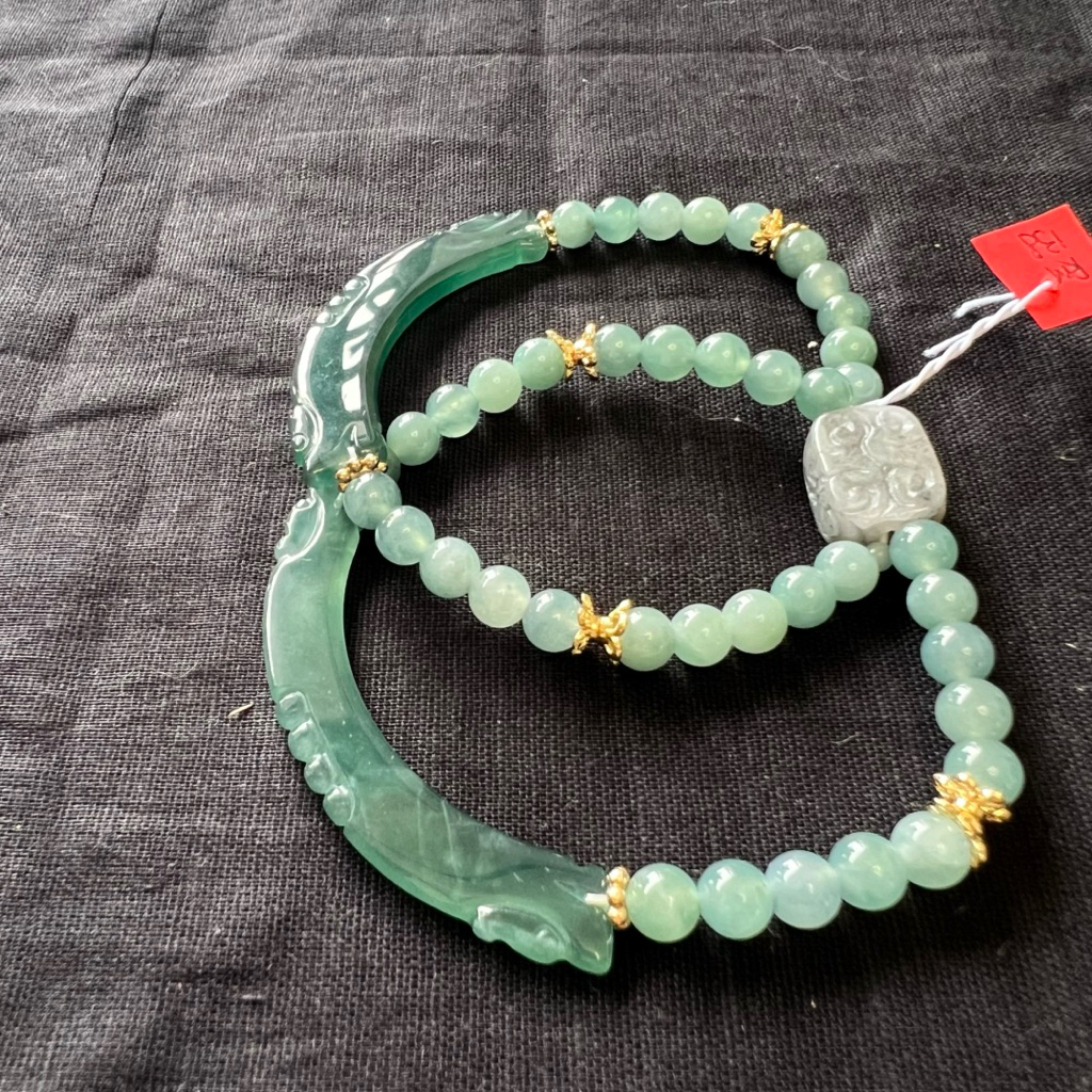 F81 Guatemala สร้อยข้อมือหยกคู่ Dalisr环手环