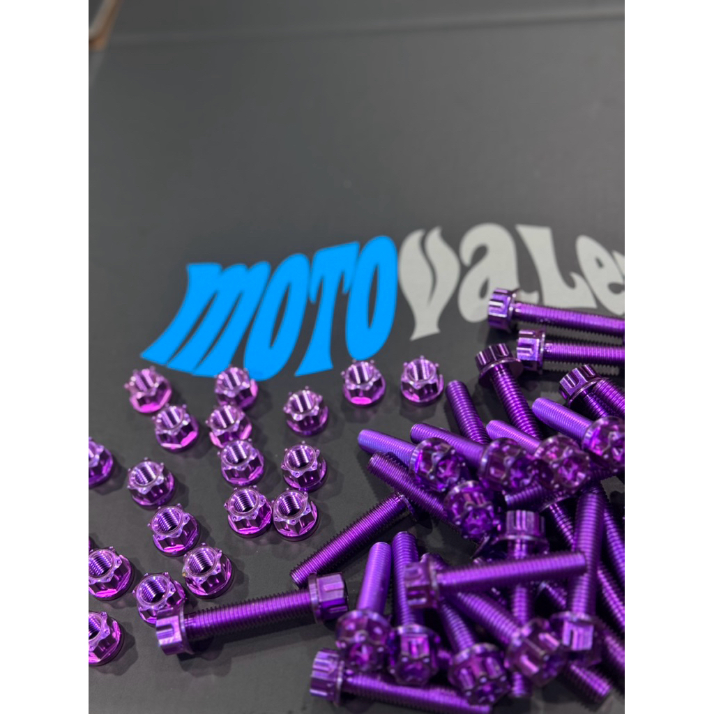 สกรู CNC Colourfull & Chrome Footrest-Exhaust LC 135/Y15