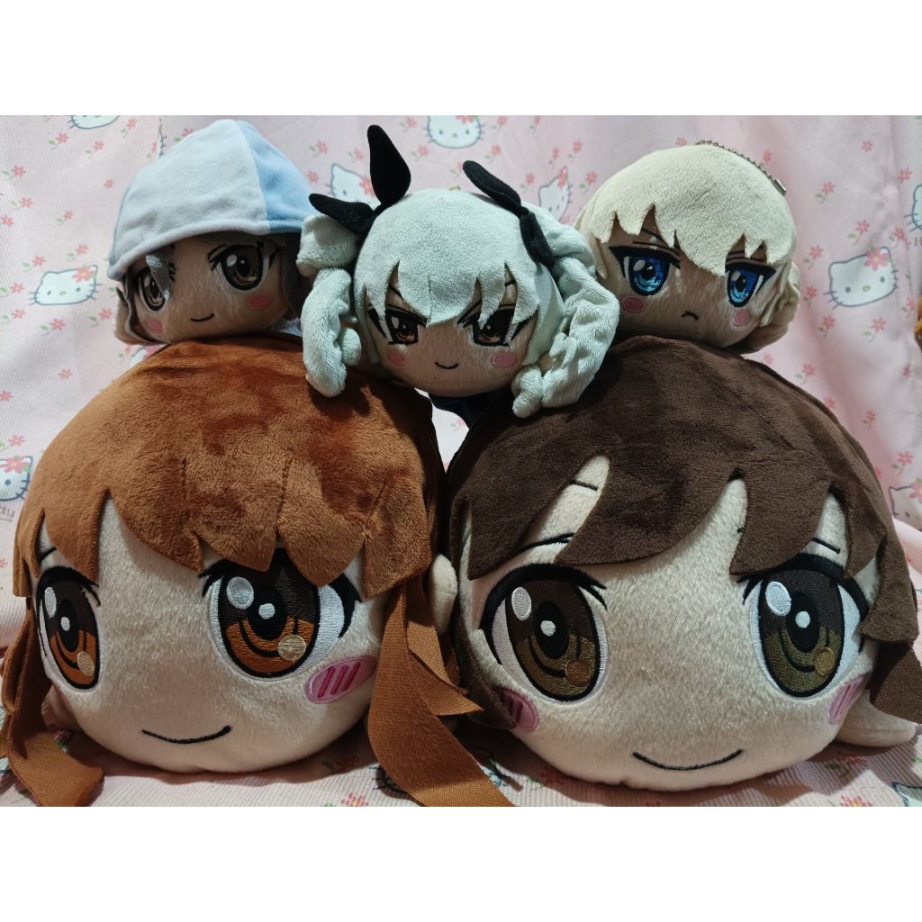 Girl Und Panzer nesoberi Yukari Akiyama  Hana Isuzu Miho keychain