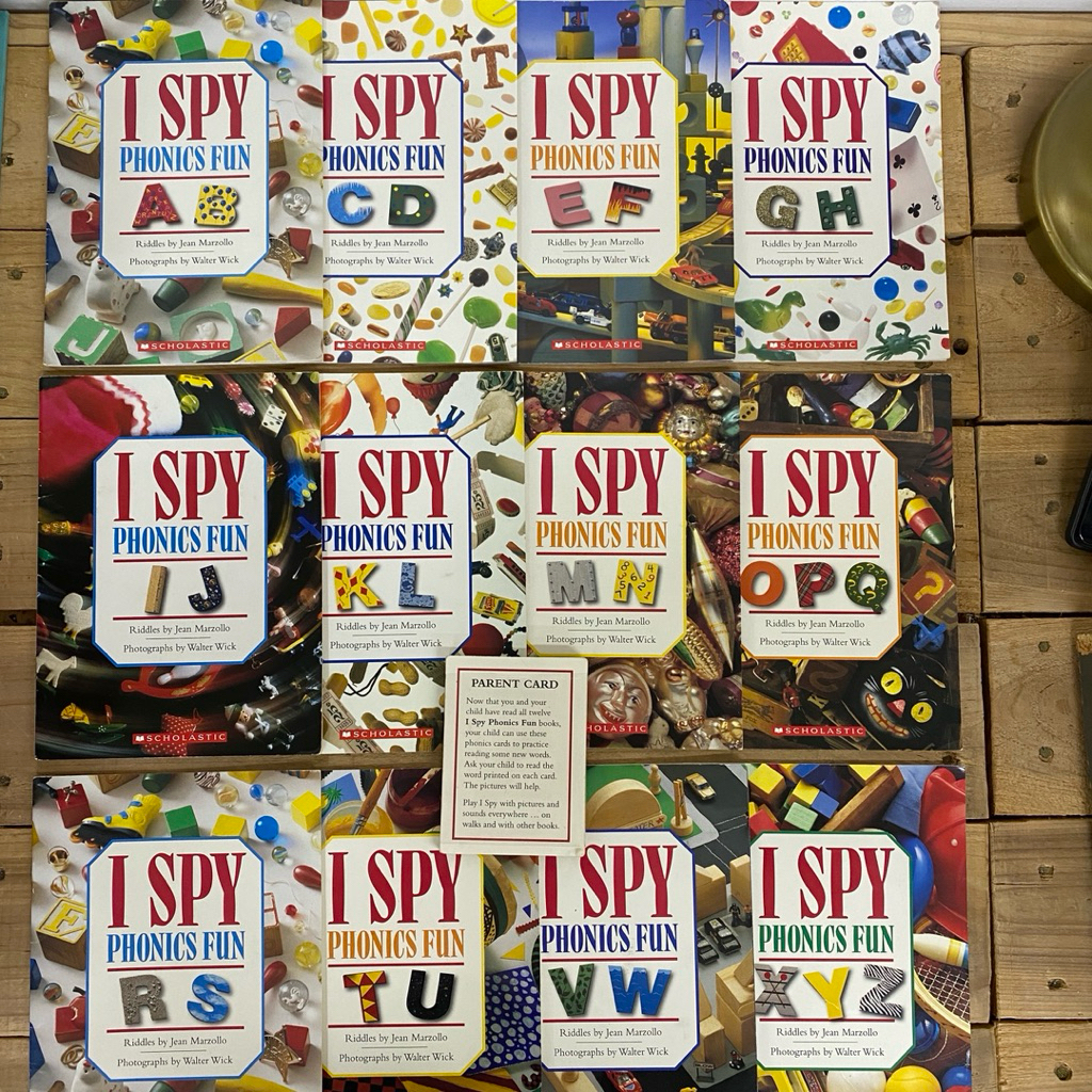 I Spy Phonics Fun Learning Letters A to Z (ชุด 12 เล่ม + การ์ดตัวอักษร 15 ใบ) (พรีออเดอร์)