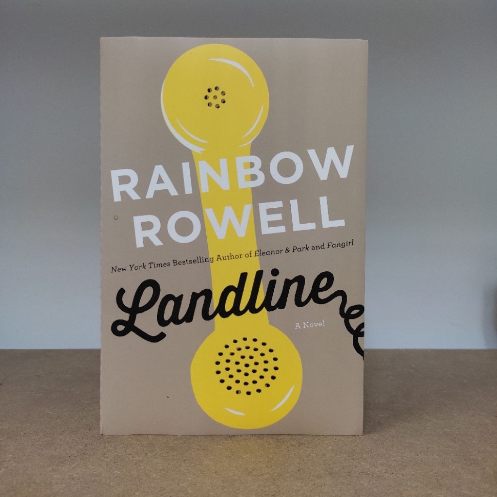(ขนาดใหญ่) โทรศัพท์พื้นฐาน - Rainbow Rowell -- leabooksmy