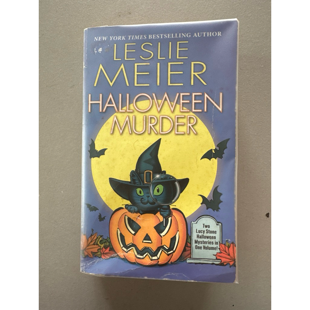 [มือสอง] ฆาตกรรมฮาโลวีน - Leslie Meier