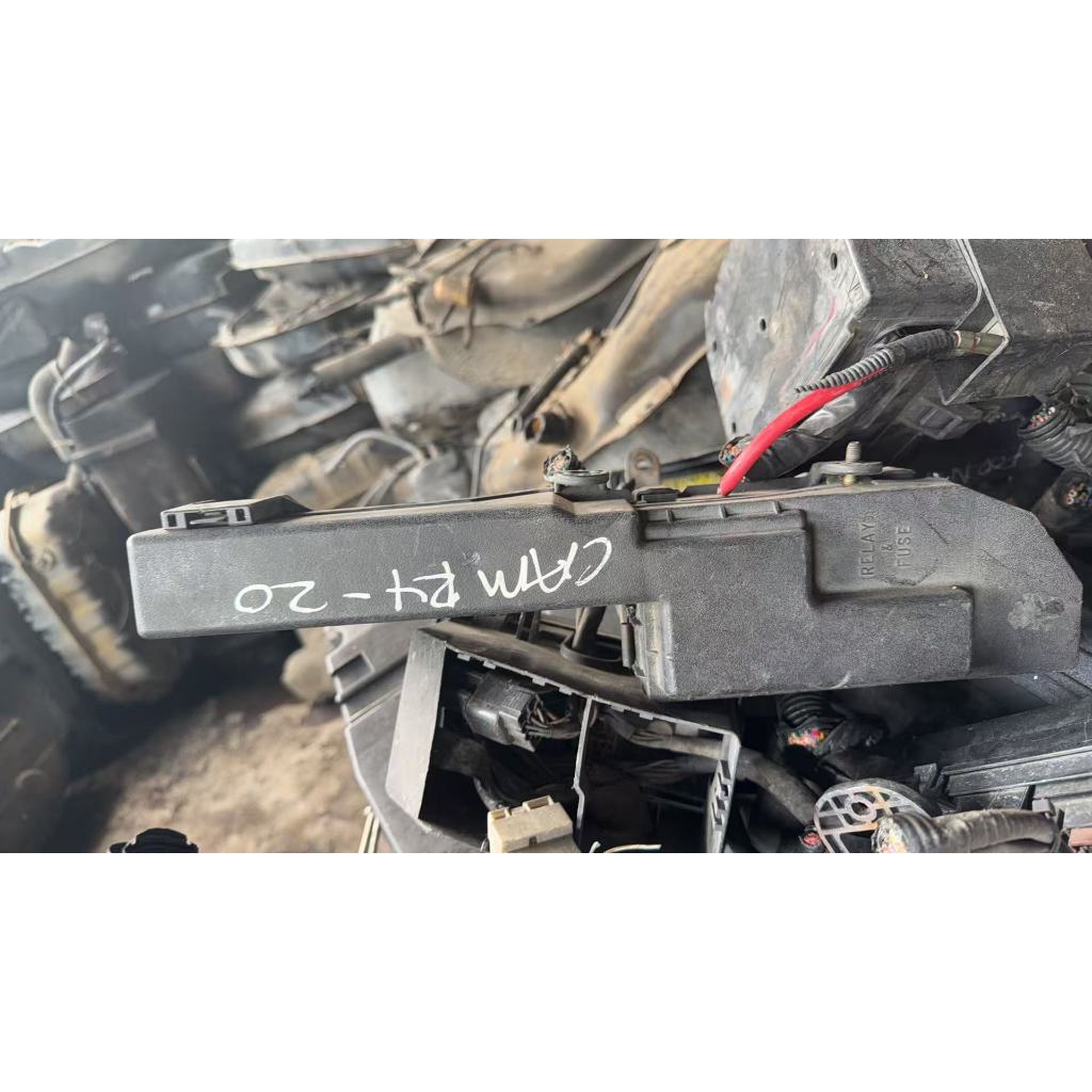 Fius Box Toyota Camry SXV20 กล่องฟิวส์ Toyota Camry SXV20 (USED HALFCUT)