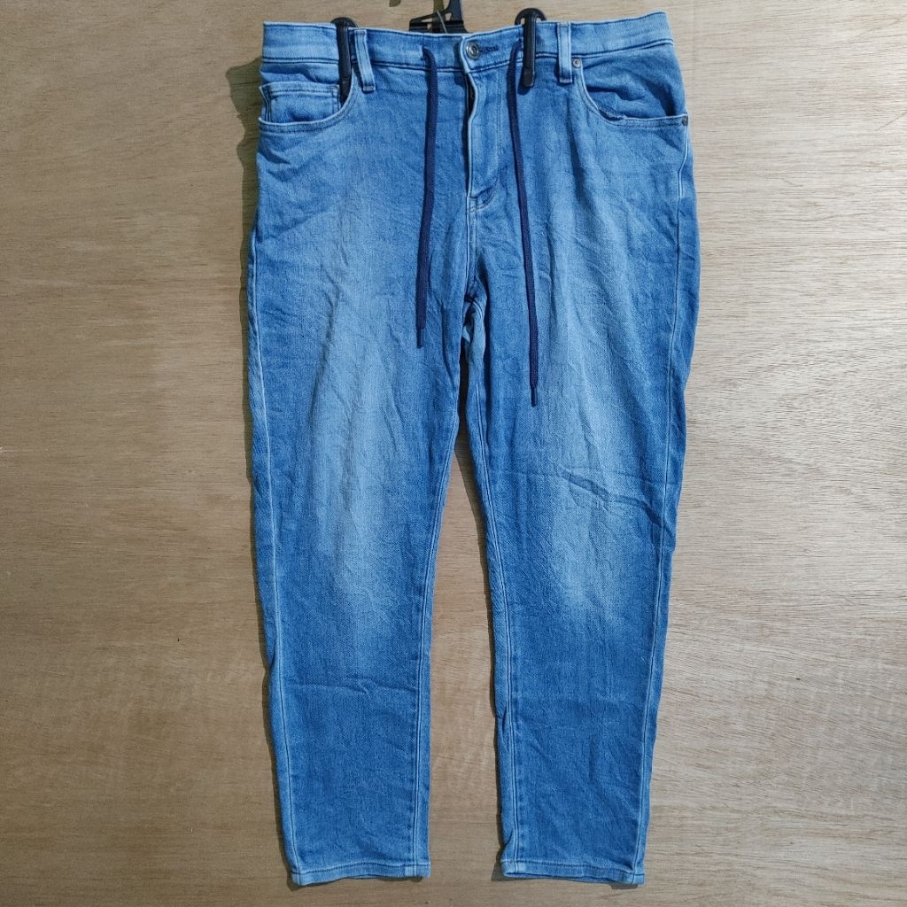 Uniqlo Jeans Drawstring Slim Tapered Ezy Denim Bundle (p31):11