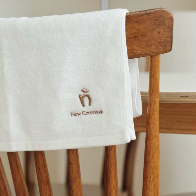 NEW COCOMOM Bamboo Washtowel ผ้าเช็ดตัวผ้า  (พรีเมี่ยม)