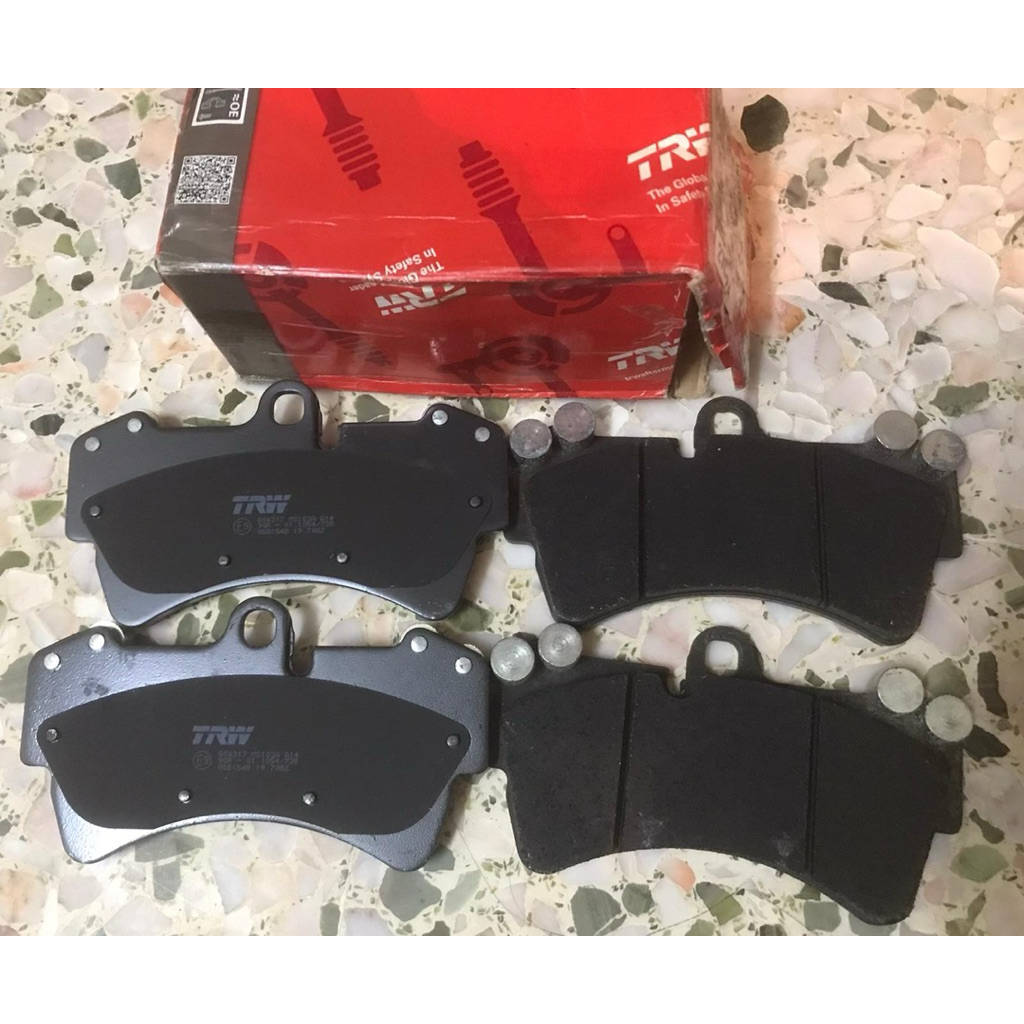 ผ้าเบรค Brembo 18z 6 pot calipers trw