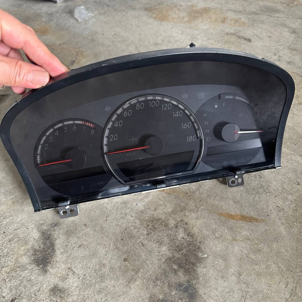 TOYOTA CROWN GRS180 METER ญี่ปุ่นใช้แล้ว