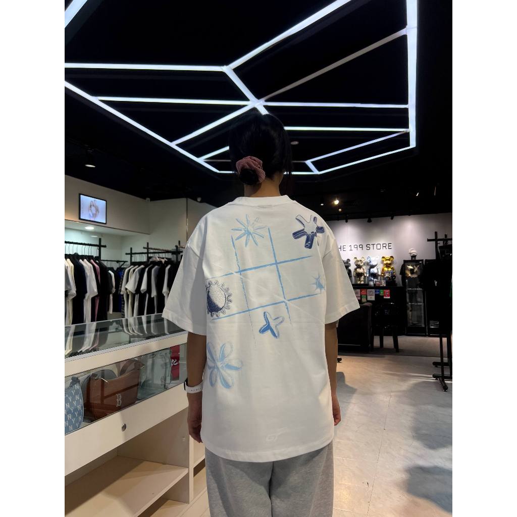 GOAT TIC TAC TOE TEE สีขาว