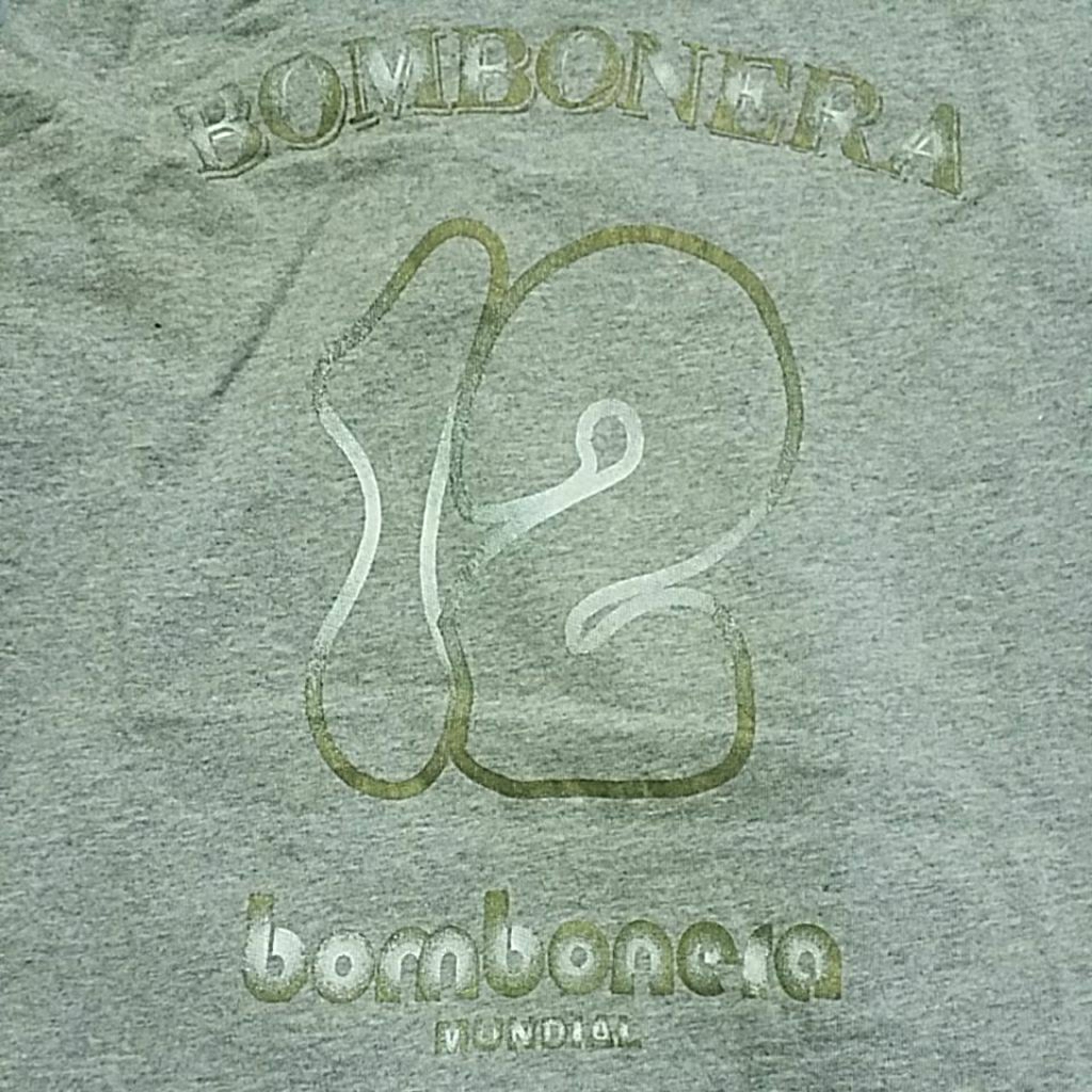 เสื้อ BOMBONRA SIZE 19X27 INCH LIKE ใหม่