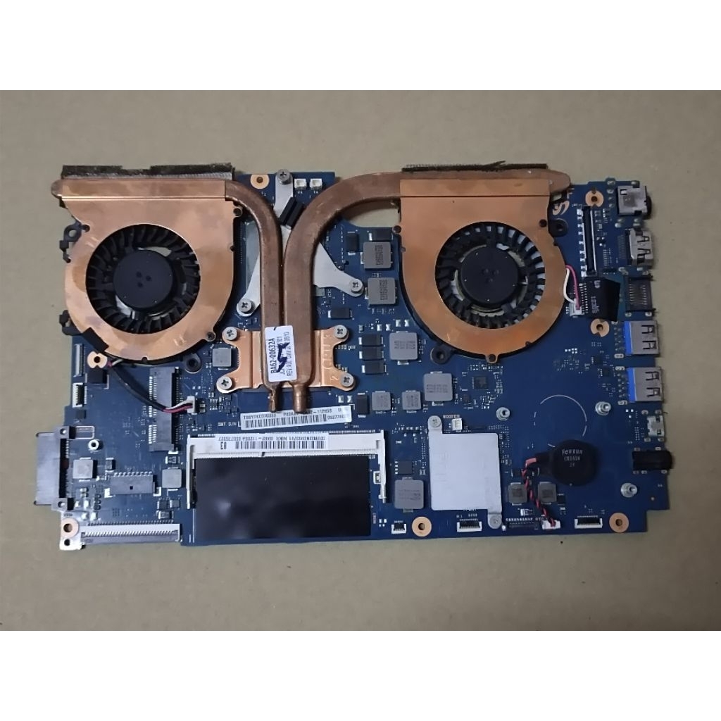 Samsung NP700Z5C เมนบอร์ด intel core i7-3635QM พัดลมพร้อมฮีทซิงค์