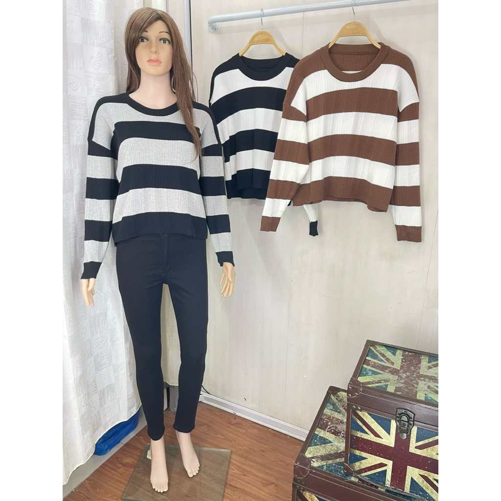Ez2match เสื้อไหมพรมยืดลายทางคลาสสิก / Baju Knit Belang Wanita Loose Fit 25125554