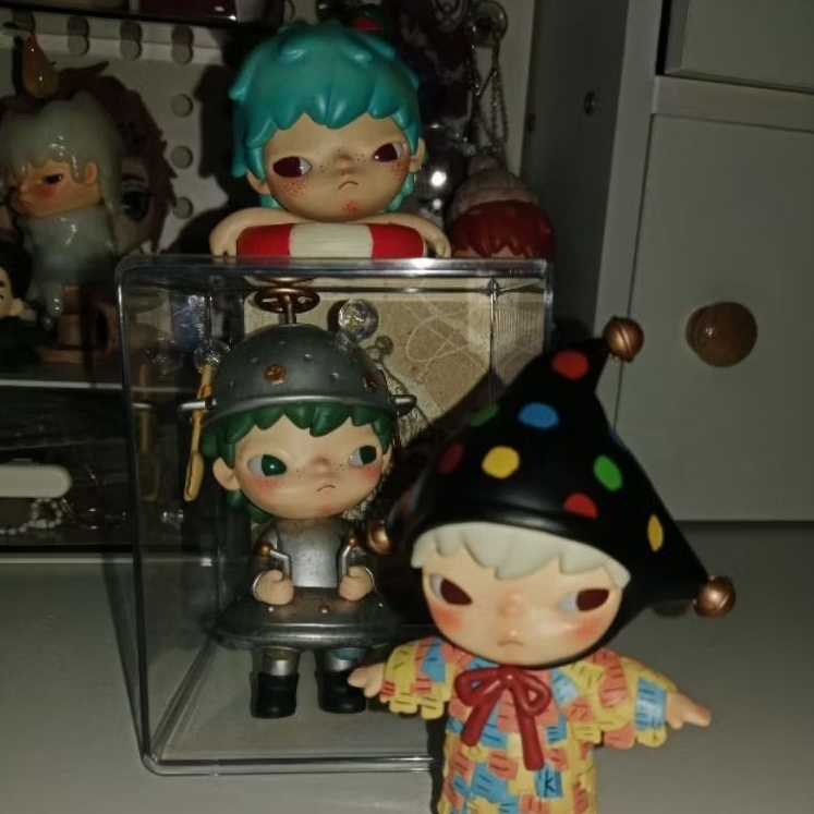 Wts popmart hirono**
