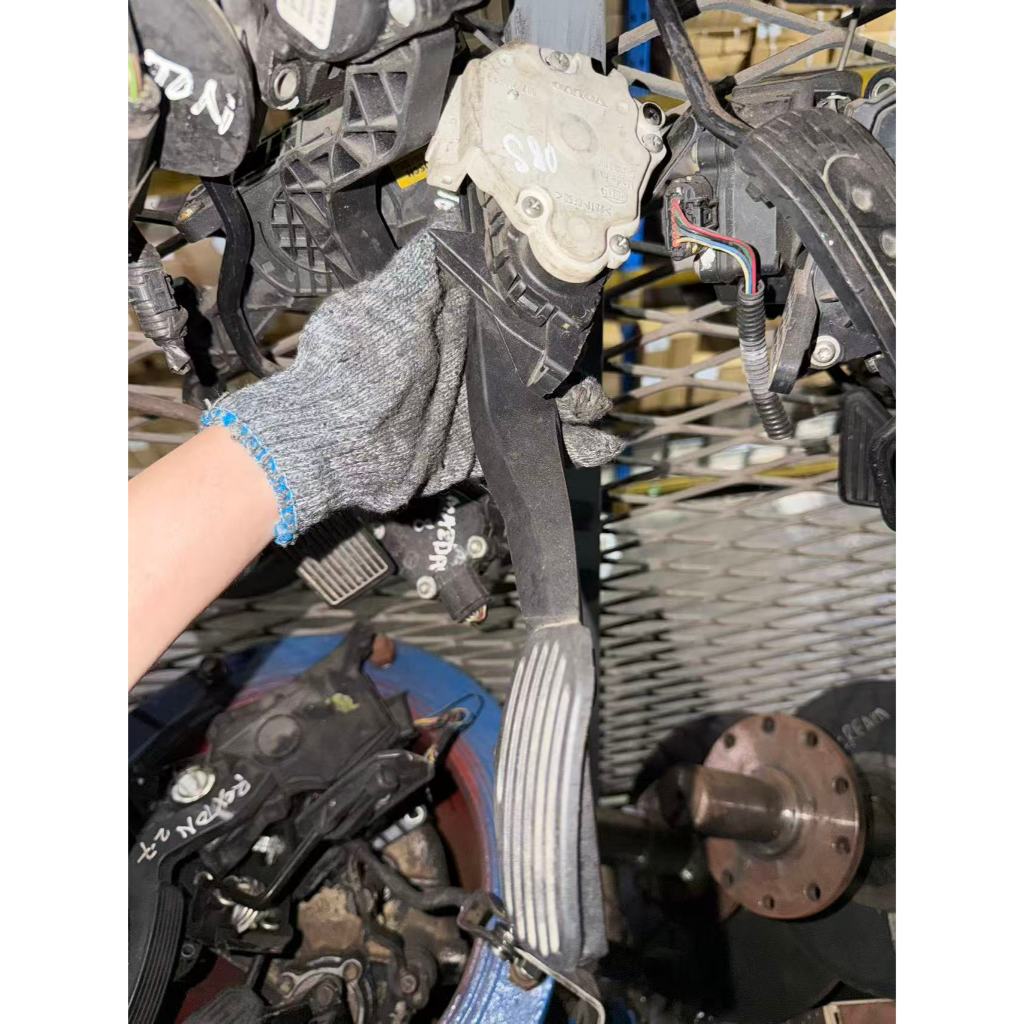 Volvo S80 Accelerator Pedal Sensor/ Miyak Pedal Sensor Volvo S80 (มือสอง Halfcut)