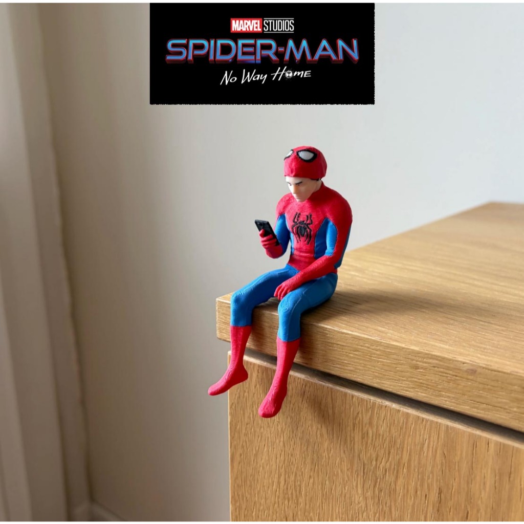 Spiderman Peter Parker Miles Morales นั่งบนฟิกเกอร์ ledge 11 ซม.