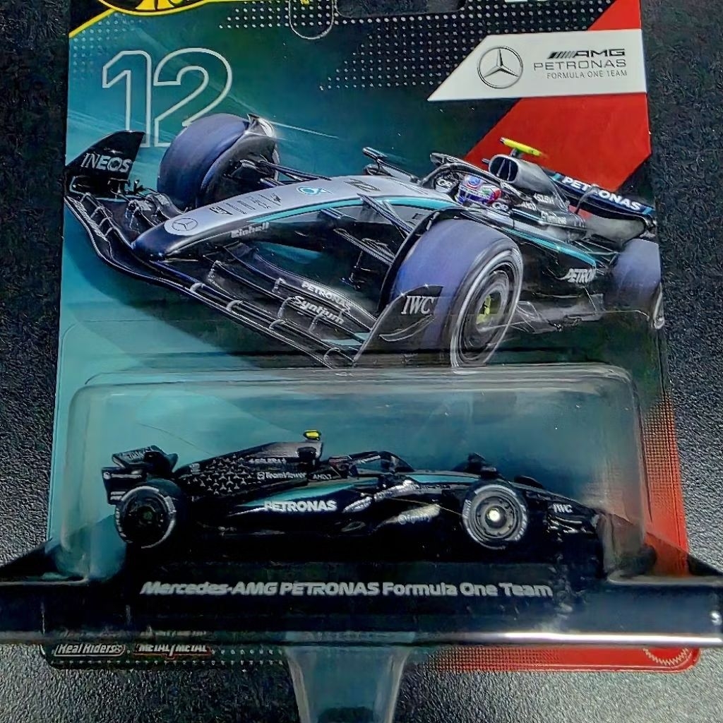 HOT WHEELS MERCEDES-AMG PETRONAS FORMULA ONE TEAM 12