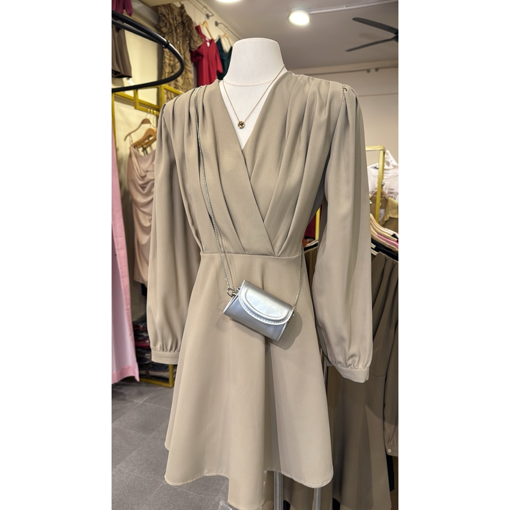 高端连身裙 Vero Dress Prestige Dresses