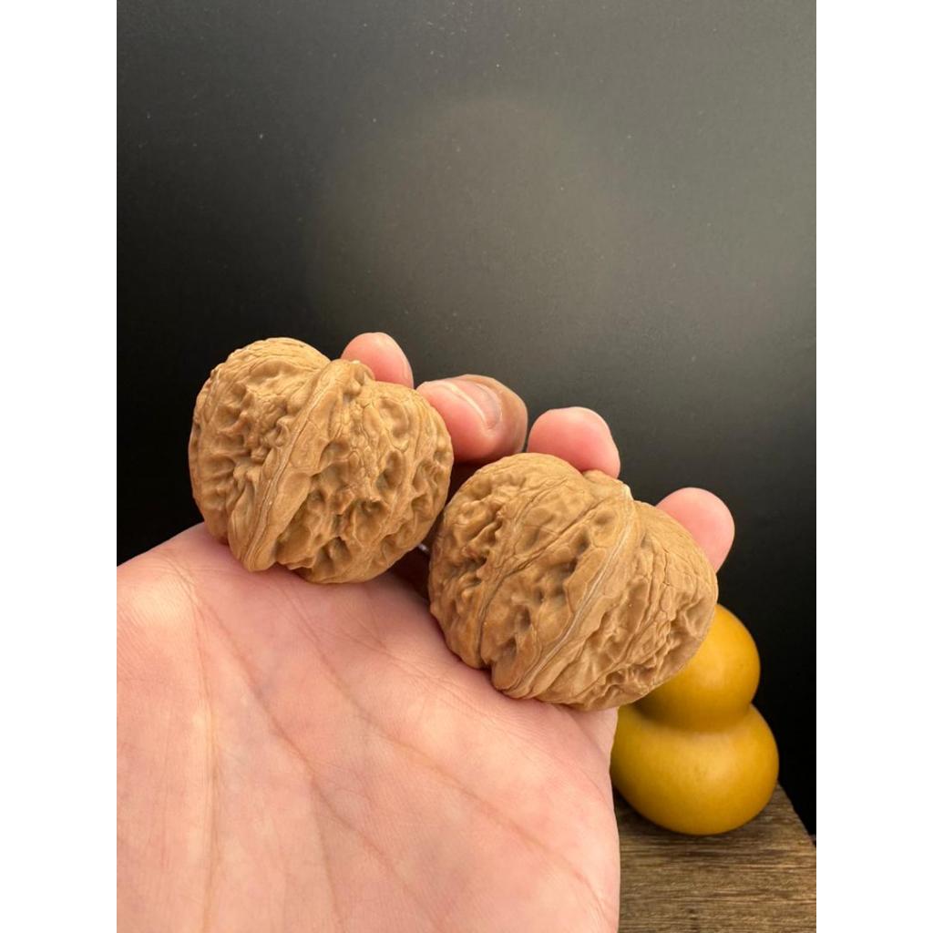 RUIXI สตูดิโอ平元宝 วอลนัทธรรมชาติสําหรับคอลเลกชัน D39 种Ping Gu Yuan Bao Walnut คู่ขนาดใหญ่บันทึกย่อมเย