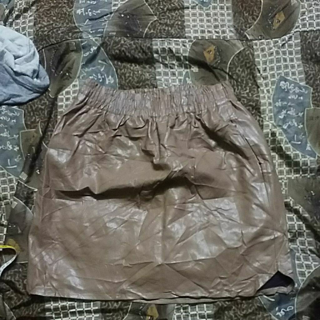 กระโปรงหนัง 13c studio ไซส์ L 24 36x17 นิ้ว