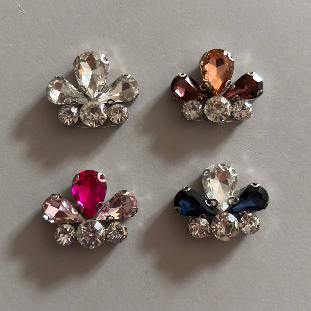 PREORDER CHAT BEFORE ORDER: Manik Bead iron on-harga utk satu (1pc) รหัส i 5