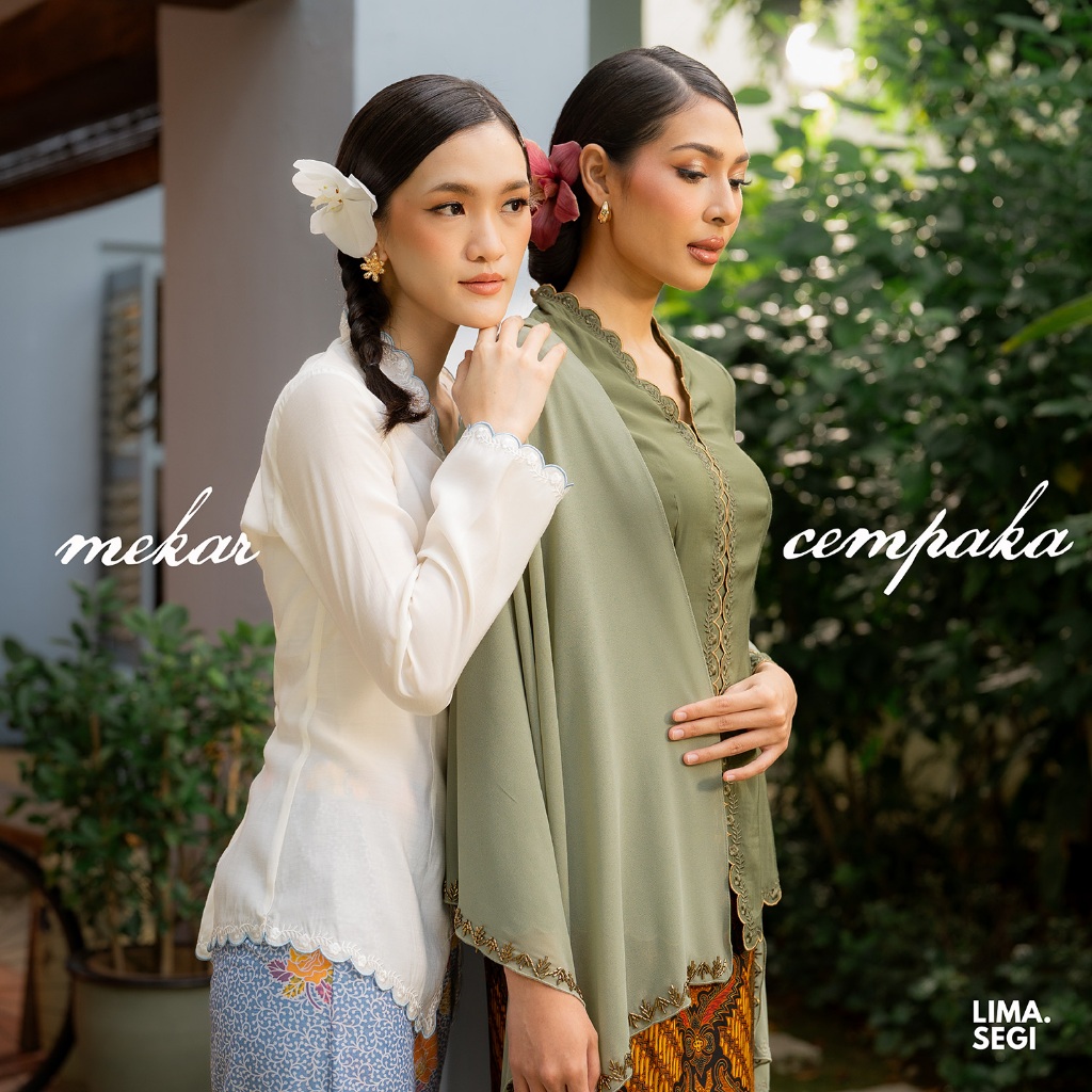 กําลังเบ่งบาน Cempaka โดย Pentagon