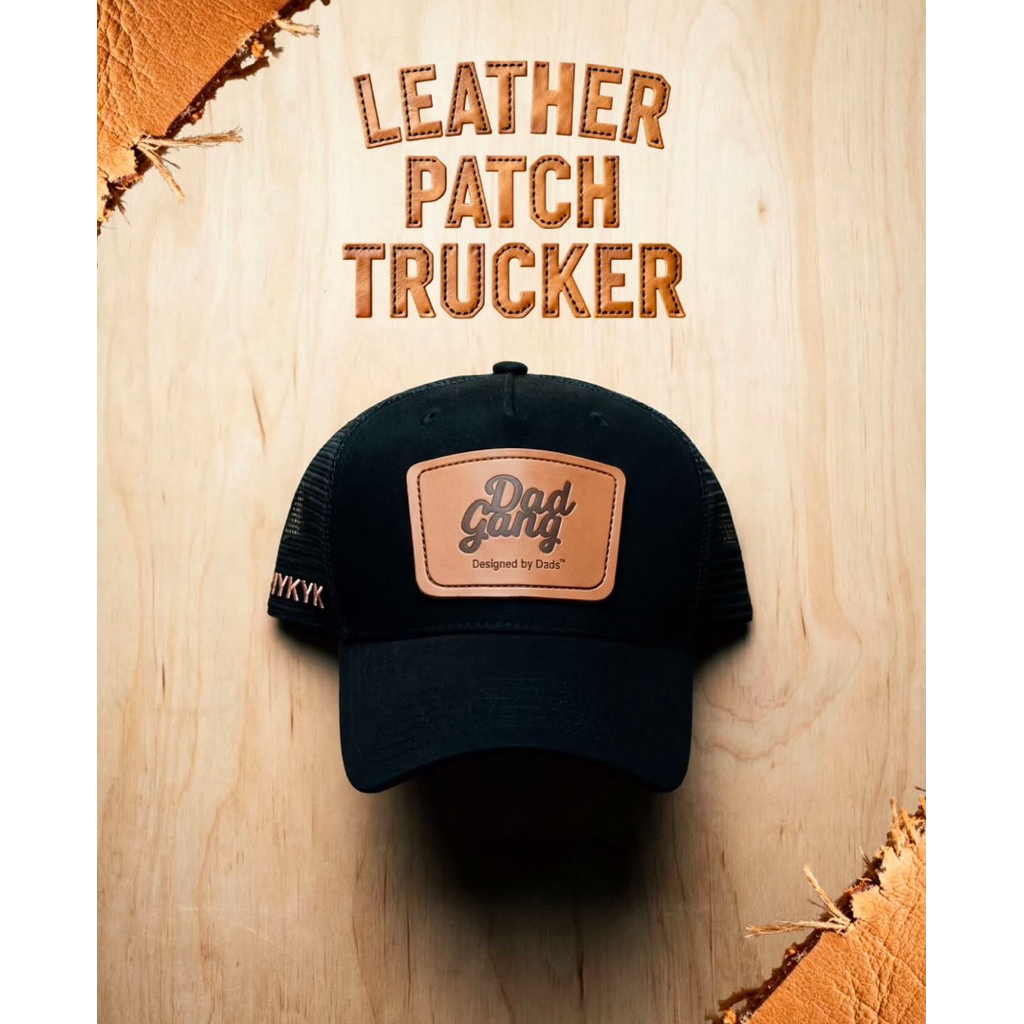 หมวก Snapback สีดํา Trucker