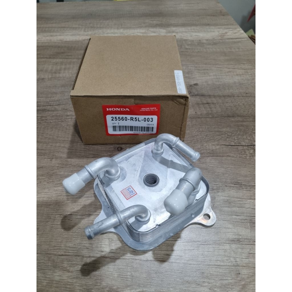 25560-R5L-003 HONDA ACCORD T2A 2.0 / CRV TOA 2.0 - กล่องเกียร์ AUTO TRANSMISSION OIL COOLER