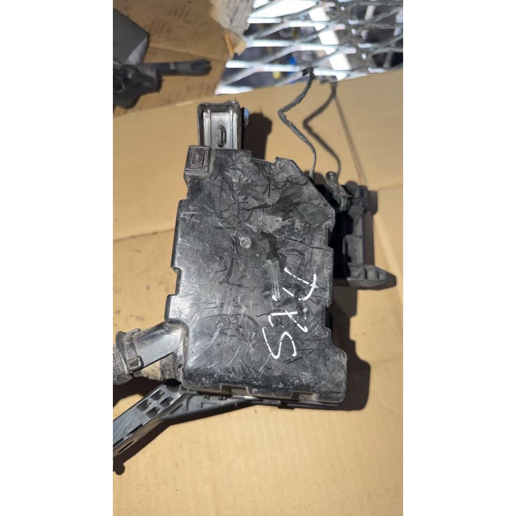 Fius Box Suzuki1 SX4 Fuse Box Suzuki1 SX4 (USED HALFCUT)
