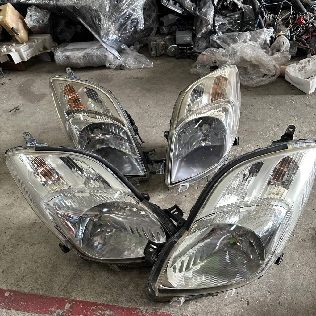 TOYOTA YARIS NCP91 HID HEADLAMP ใช้แล้วจากญี่ปุ่น